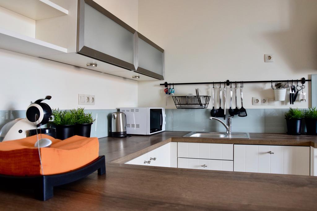 Luxury Apartment By Hi5 - Kiraly Street Suite บูดาเปสต์ ภายนอก รูปภาพ