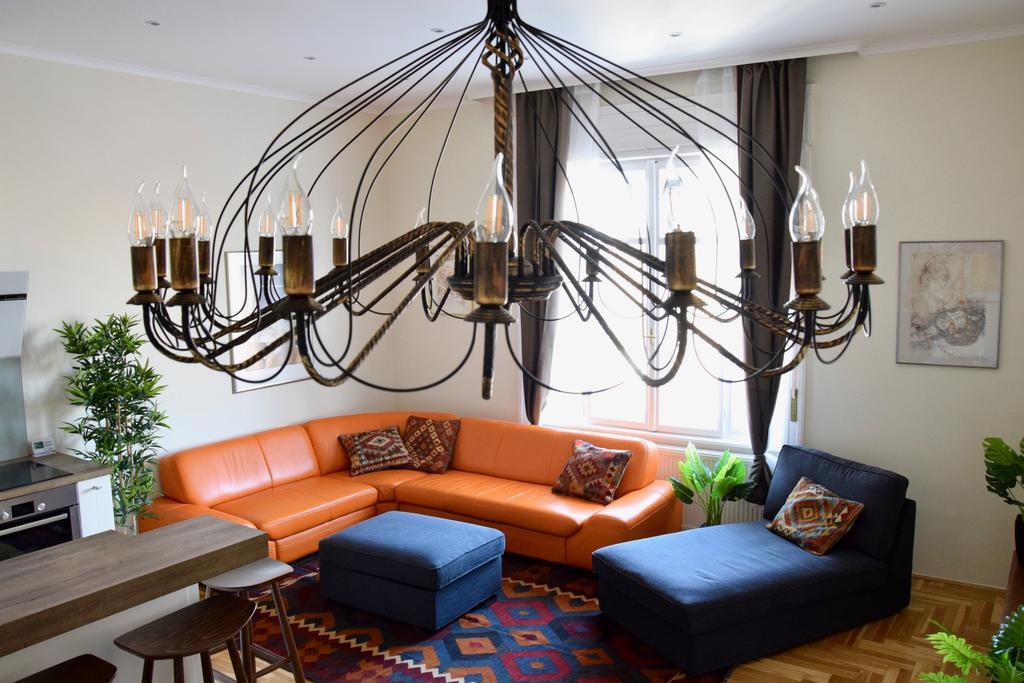 Luxury Apartment By Hi5 - Kiraly Street Suite บูดาเปสต์ ภายนอก รูปภาพ