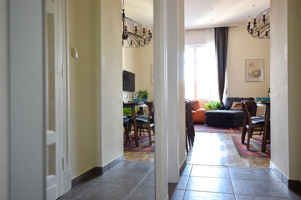 Luxury Apartment By Hi5 - Kiraly Street Suite บูดาเปสต์ ภายนอก รูปภาพ