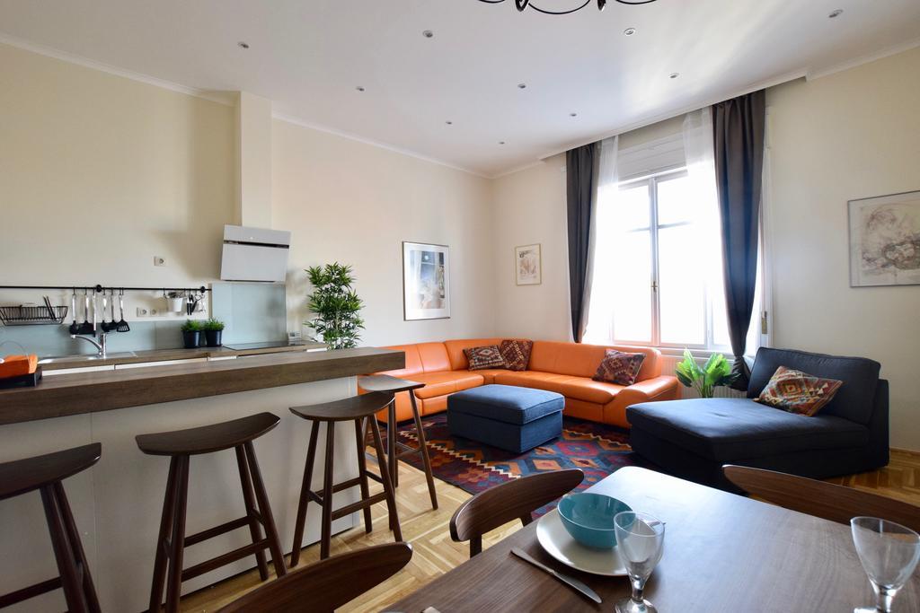 Luxury Apartment By Hi5 - Kiraly Street Suite บูดาเปสต์ ภายนอก รูปภาพ